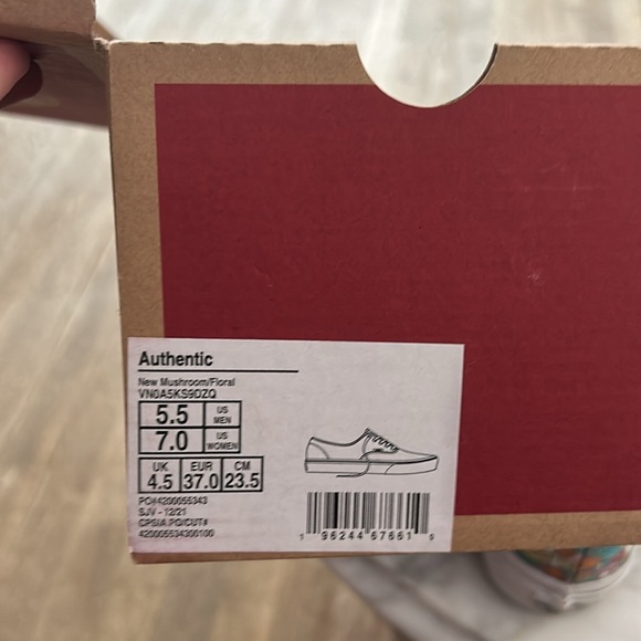 Mushroom Floral Vans - Picture 7 of 8